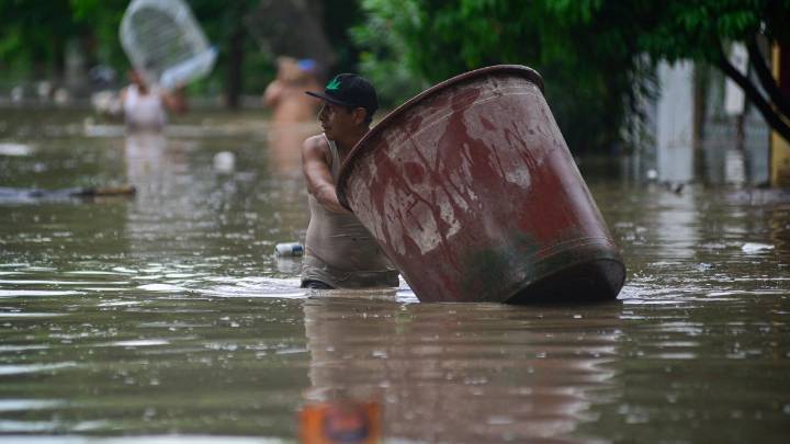 Al menos 28 muertos por fuertes lluvias en México