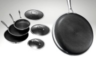 Gordon Ramsay’s favorite HexClad pans are on sale for 25% off