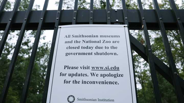 Smithsonian museums, National Zoo close as shutdown drags on