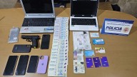 Secuestraron armas, dinero y equipos electrónicos en una vivienda de barrio Abilene