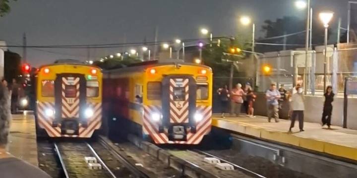 Chocaron dos trenes de la Línea Urquiza a la altura de San Miguel y hubo varios heridos