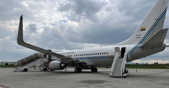 Negaron combustible al avión presidencial de Petro durante escala en Madrid