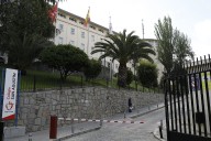 La paradoja del San Agustín: el colegio forma parte de la asociación que ha paralizado el aparcamiento del Bernabéu a la vez que da servicio al estadio como parking los días de partido