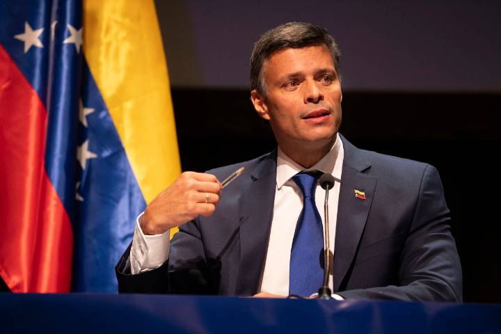 Maduro pide al TSJ revocar la nacionalidad de Leopoldo López por su llamado a la “invasión militar”