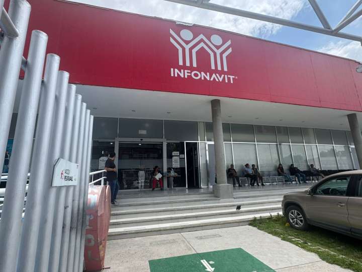 INFONAVIT llama a aplicar seguro de daños ante el huracán Priscilla