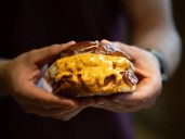 ‘The Champions Burger’ amplía su visita en Albacete por el éxito de la primera semana
