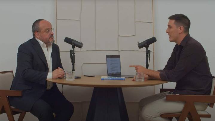 Alejandro Fernández (PP Cataluña), en ‘Quorvm Podcast’: “Al PP le queda una bala. Si volvemos a fallar, el castigo será merecido”