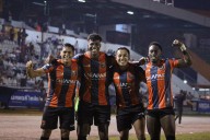 Jaguares FC remonta y gana de último minuto