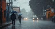 Onda tropical No. 35 será absorbida por una zona de baja presión con probabilidad de desarrollo ciclónico