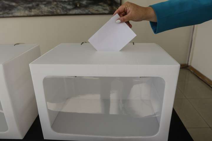 Mineduc corrige error y precisa que colegios que serán locales de votación se entregarán el viernes 14 de noviembre