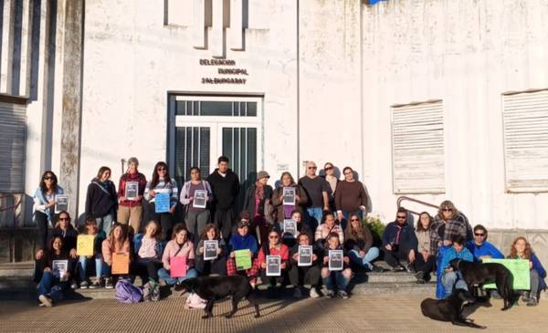 Denuncia de abuso en Saldungaray: las madres de las víctimas realizaron una marcha