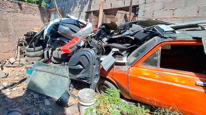 Persecución en Córdoba terminó con el hallazgo de un desarmadero ilegal