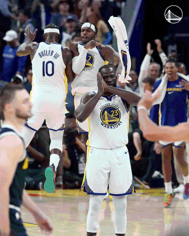 Curry brilla en la prórroga y los Warriors vencen a Denver