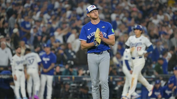 Toronto Blue Jays and Los Angeles Dodgers still deadlocked in 17th inning