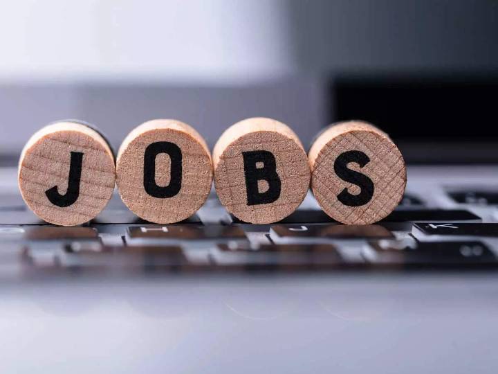 Editorial: Wake up to the jobs crisis