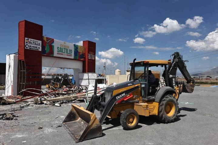 Avanza remodelación del Recinto Ferial de Saltillo: invitan a 3 empresas a licitación para baños norte