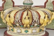 Cuáles son las ocho joyas del Tesoro de Francia robadas del Louvre: la corona de Eugenia (recuperada), la diadema de perlas, el broche relicario, zafiros y esmeraldas: " Un tesoro de valor incalculabl