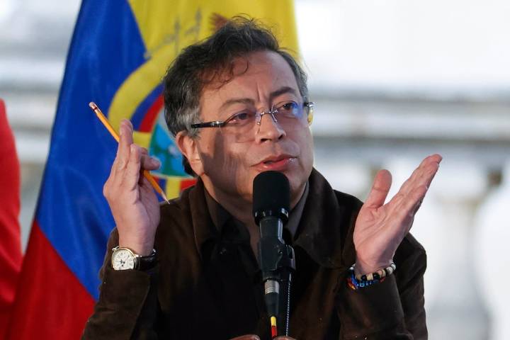 Trump llama a Petro “líder del narcotráfico” y anuncia fin de ayuda financiera a Colombia