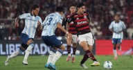 Racing luchó, pero sobre el final cayó ante el Flamengo