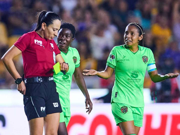 Árbitra mexicana para duelo inaugural del Mundial femenil Sub
