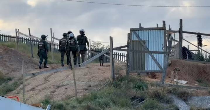 Desalojo de la toma “Los Calicheros”