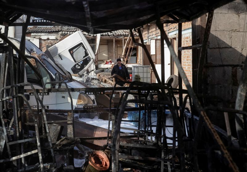 US could hit Russia with more sanctions to end Ukraine war, but first wants Europe to increase pressure