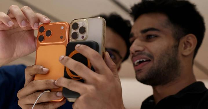 Companies Apple lobbies India to change tax law seen hindering its expansion