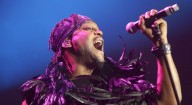 D’Angelo, Grammy-winning R&B singer who became an icon with ‘Untitled (How Does It Feel),’ dies