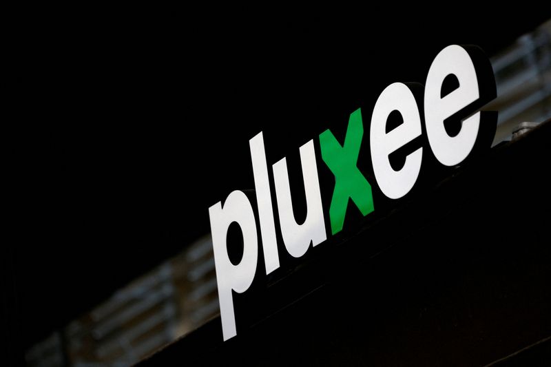 Pluxee cuts 2026 outlook on uncertain market environment, expects larger margins