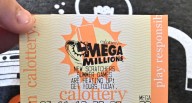 Mega Millions, 14/10/25: números ganadores de la lotería y resultados oficiales del jackpot de $600 millones en EE.UU.