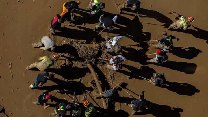 Reconstrucción y trabajo por delante: los afectados, un año después