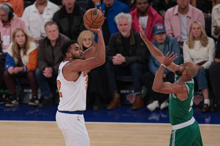 Deadspin | Karl-Anthony Towns, Knicks continue hot start at expense of Celtics