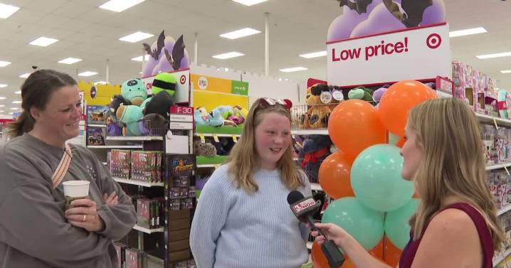 'Night to remember': Swifties wait hours at West Omaha Target for new album release