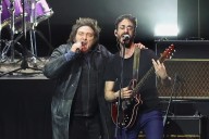 Con tono de rockstar, Milei relanzó la campaña y desafió al kirchnerismo