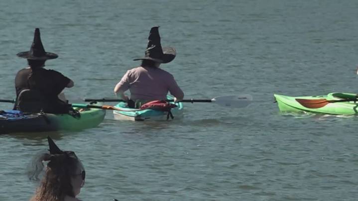 Witches Paddle Celebrates the Spooky Season on the Tennessee River