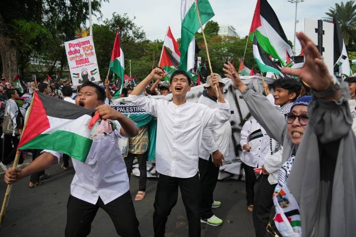 Pro-Palestinian protests held on the 2-year anniversary of Hamas’ attack on Israel – Winnipeg Free Press