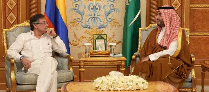Petro le pidió a Arabia Saudita mediar en crisis con Estados Unidos