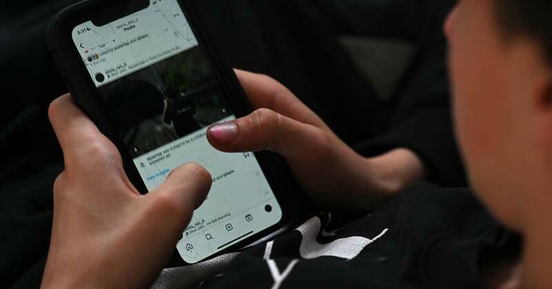 Push to combat online impact on boys' mental health