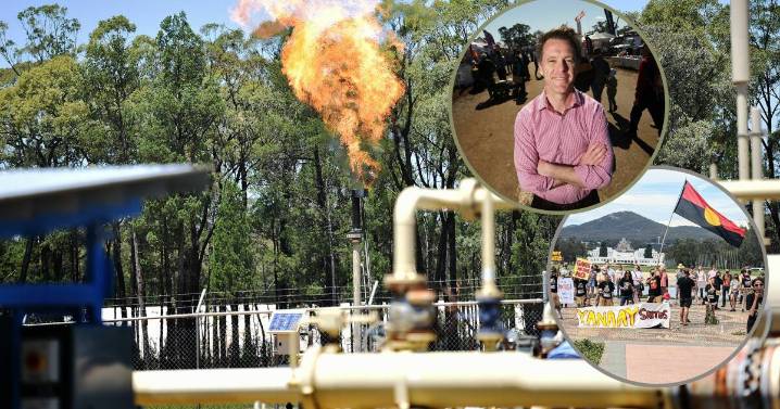 Farmers and activists oppose Narrabri Gas as Premier pushes ahead
