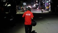 Delhi woman calls Zomato driver by his name, this is what happens next: Netizens react