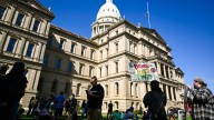 Michigan lawmakers approve measure to fund government for one week