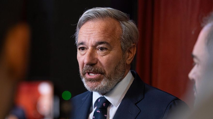 Azcón pide a Abascal "cabeza fría" en las decisiones e insiste en que "el escenario" es aprobar los presupuestos de Aragón