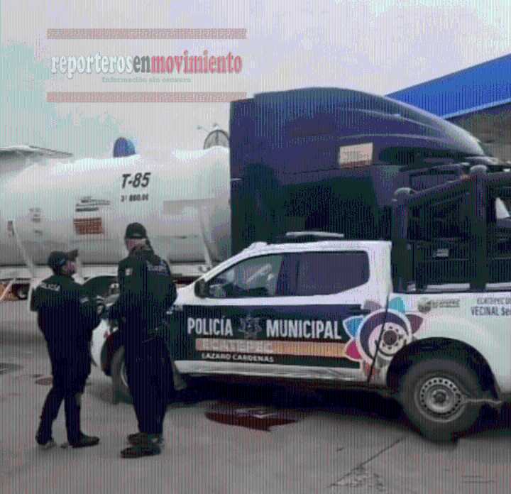 MARINA Y POLICÍAS DETUVIERON UNA PIPA QUE PRETENDÍA DESCARGAR HUACHICOL EN GASOLINERÍA DE ECATEPEC