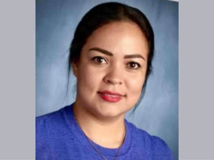 Maestra mexicana celebra la Herencia Hispana en Asheboro