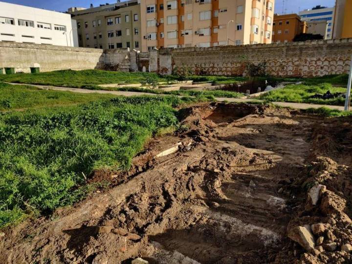 Cádiz honra la memoria de dos vecinos asesinados tras el golpe de Estado de 1936