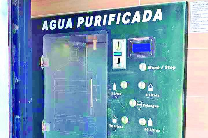 Bajo la lupa empresas que venden agua potable a granel