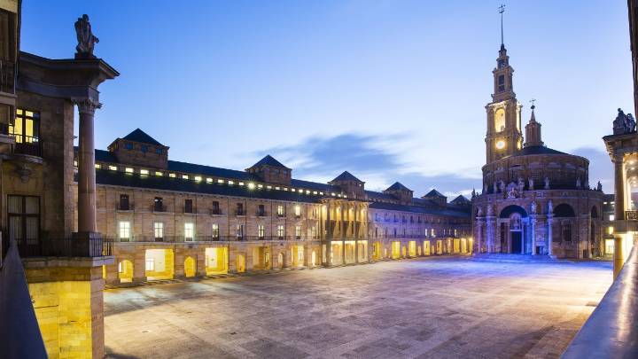 La cultura en Asturias vibra en las ciudades y se apaga en los pueblos