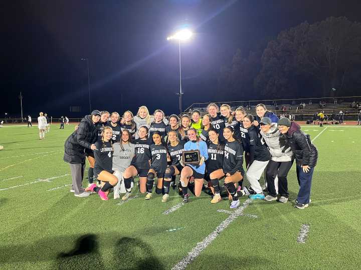 Longmeadow girls soccer clinches Class A championship in penalties against Pope Francis (Video)