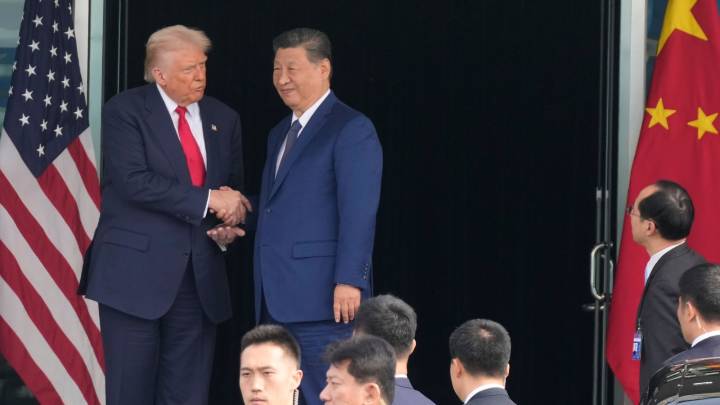 ‘America First’ Trump loved hanging out with the global elite during his Asia trip