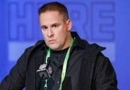 After $60M Payout, Mike Vrabel’s Coach Confirms Stance on Move Away From Patriots After a costly coaching fallout and major payout, Josh McDaniels has resurfaced in a new role under Mike Vrabel. Sehaj